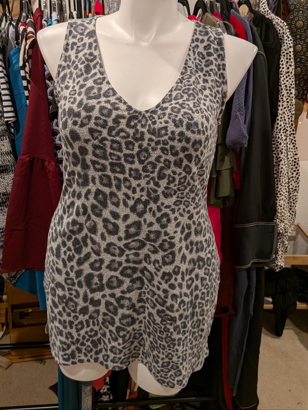 White House Black Market Gray and Black Leopard Knit Tank - L